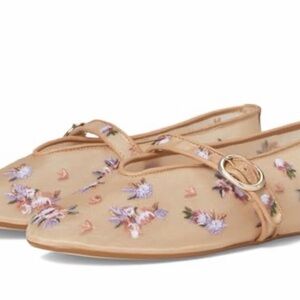 Steve Madden Tan Floral Embroidered Flats